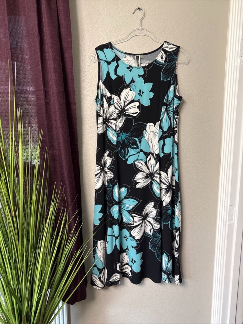 #797 Julian Taylor Floral Sleeveless Midi Dress Size 16